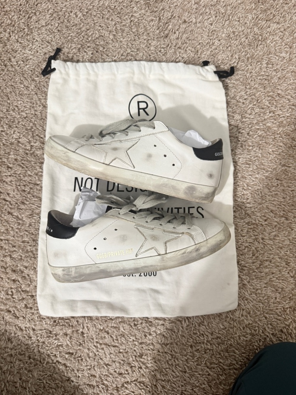 Golden Goose Sneakers - Picture 3 of 9